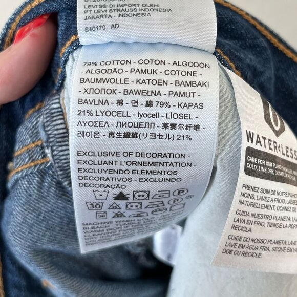 Levi’s Ribcage Straight Ankle Button Fly Denim Jeans Size 28 - Picture 5 of 6